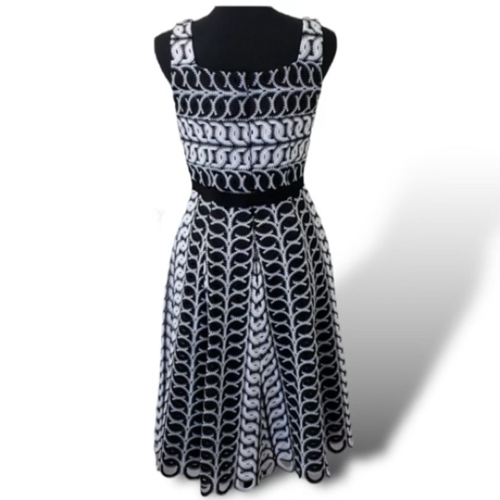 Alex Marie Lace Dress - Picture 2 of 5
